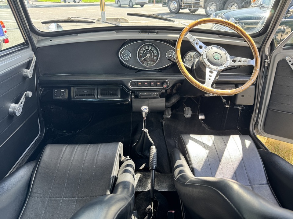 ローバー | ミニ | 中古車一覧 | 株式会社萬治屋｜岡山市のクラシック